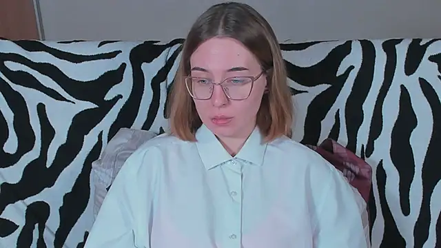 VeronikaKissuchi online show from 03/05/25, 06:01