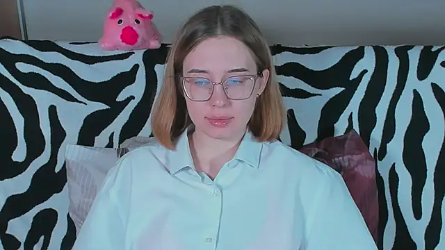 VeronikaKissuchi online show from 03/05/25, 09:04