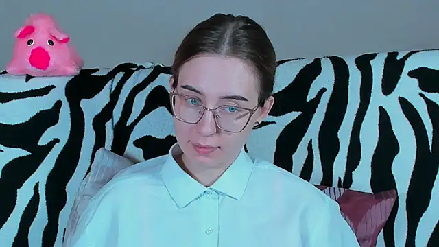 VeronikaKissuchi online show from 03/06/25, 06:19