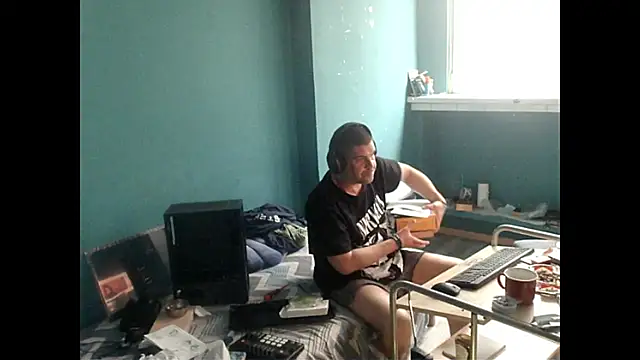 YouWantMe666 online show from 06/18/26, 06:02