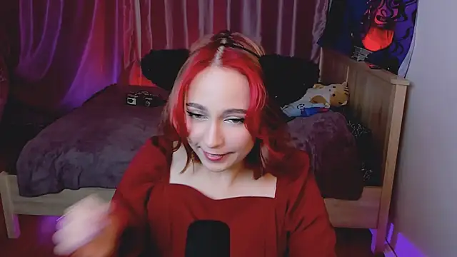 Snapshot of Carolina_Leep chatting on 12/09/24, 11:03 Carolina Leep online show from 12/09/24, 11:03