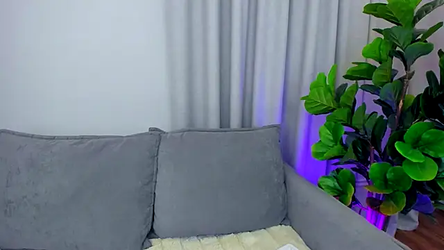 sexyangeloux online show from 09/17/25, 09:05