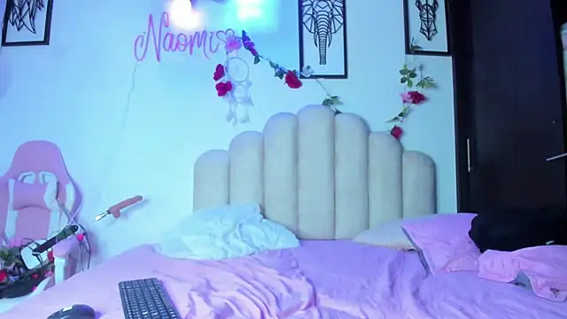 NaomiAsha online show from 03/19/25, 02:27