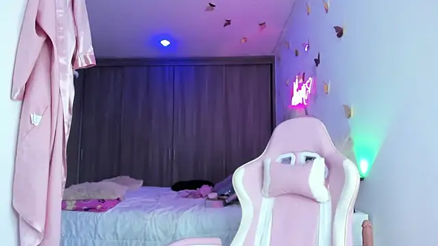 NaomiAsha online show from 01/13/26, 10:37