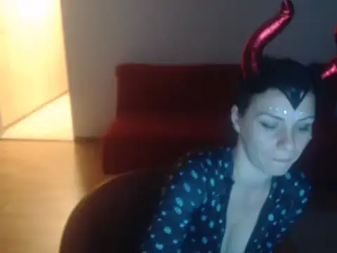 SweetAdela92 online show from 10/31/25, 06:53