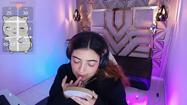 meraki fraise online show from 09/28/25, 06:57