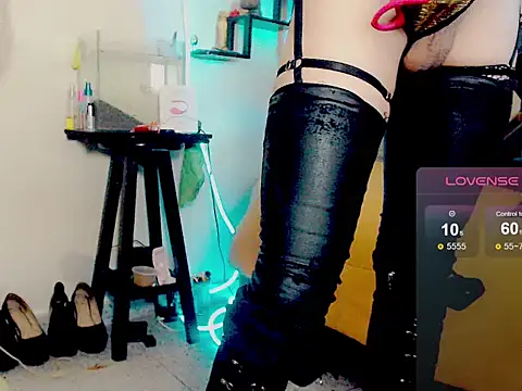 Snapshot of kimkardasha98 chatting on 06/02/26, 03:30 kimkardasha98 online show from 06/02/26, 03:30