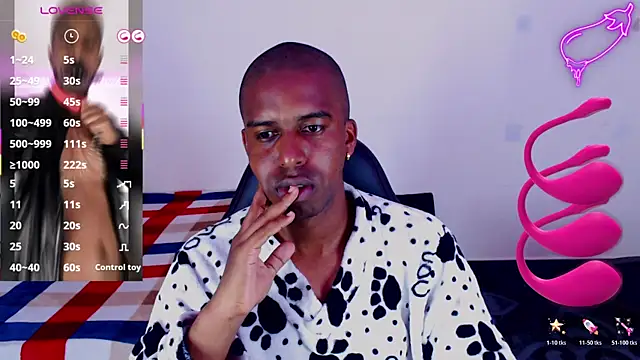 Snapshot of mrjhon26 chatting on 05/06/26, 05:51 mrjhon26 online show from 05/06/26, 05:51