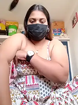 Hotmilfxox online show from 01/07/25, 08:34