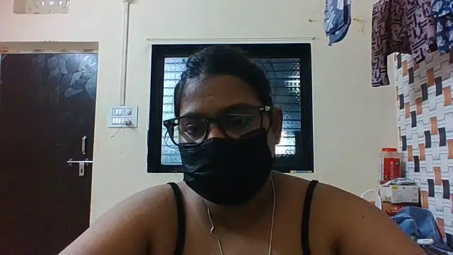 Hotmilfxox online show from 06/18/26, 11:14
