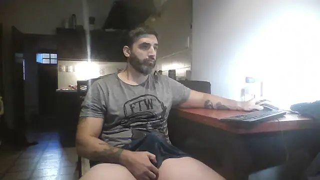 Snapshot of ozzypsico13 chatting on 03/14/25, 11:23 ozzypsico13 online show from 03/14/25, 11:23