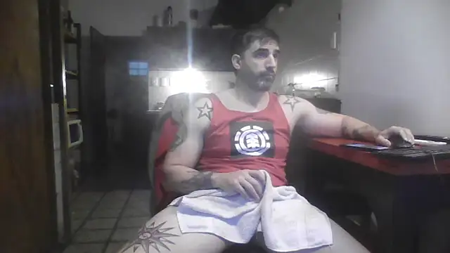 Snapshot of ozzypsico13 chatting on 09/09/25, 09:36 ozzypsico13 online show from 09/09/25, 09:36