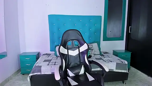 Tasha Sant online show from 09/10/25, 08:09