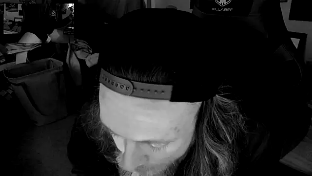 Snapshot of H1gh_Fr3qu3ncy chatting on 12/19/24, 12:01 H1gh Fr3qu3ncy online show from 12/19/24, 12:01