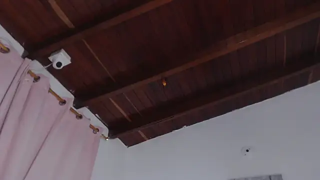 Amara Red online show from 12/22/25, 11:18