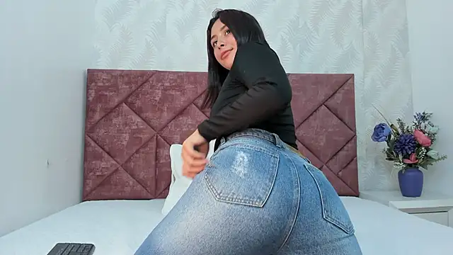  karla Brunette  online show from 01/31/25, 07:18