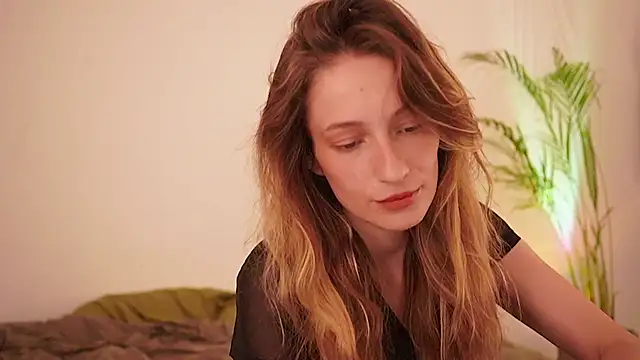 Snapshot of Stephany_talks chatting on 09/25/25, 02:04 Stephany talks online show from 09/25/25, 02:04