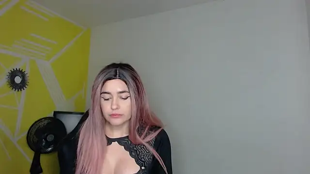 Nikolle Rouss online show from 09/27/25, 07:30