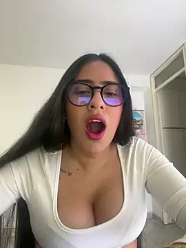 Paris-love online show from 03/20/25, 11:34