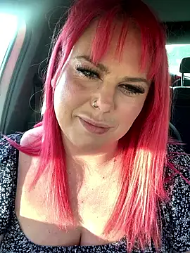 Snapshot of redxxxvixen chatting on 03/04/25, 03:59 redxxxvixen online show from 03/04/25, 03:59