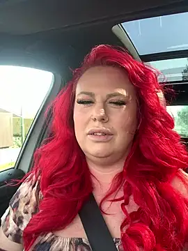 Snapshot of redxxxvixen chatting on 03/19/25, 10:33 redxxxvixen online show from 03/19/25, 10:33