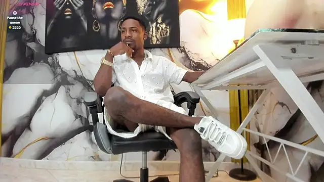 Thomas shelbys online show from 12/19/25, 03:35