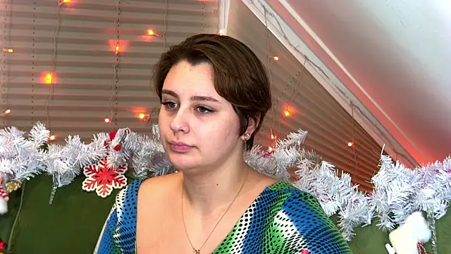Snapshot of MaryMurray chatting on 12/26/24, 06:33 MaryMurray online show from 12/26/24, 06:33