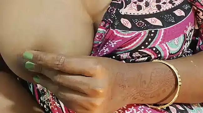 Snapshot of Anjali_cute-Pondati chatting on 02/27/25, 08:06 Anjali cute-Pondati online show from 02/27/25, 08:06