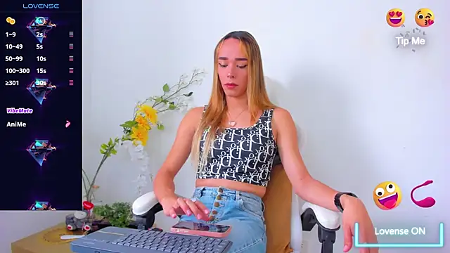 Linda Crawford online show from 02/18/25, 04:48