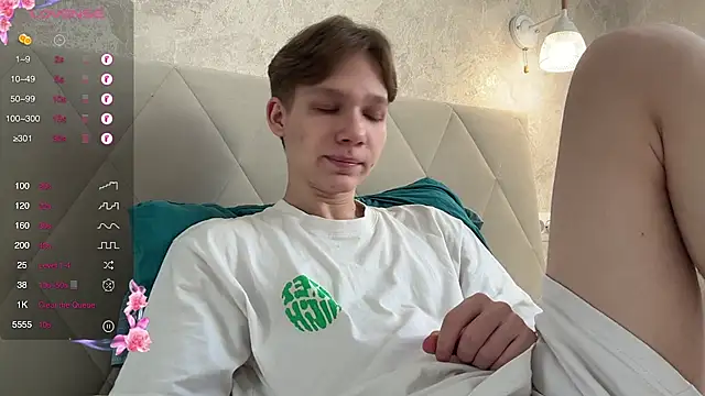 gay boyss online show from 02/07/25, 10:08