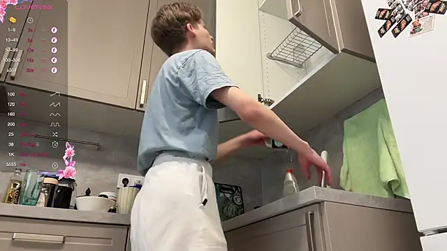gay boyss online show from 02/08/25, 01:11