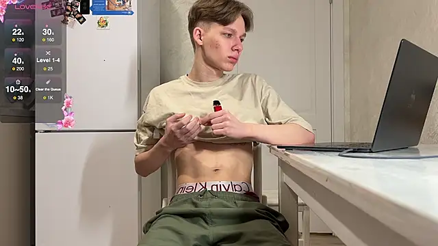 gay boyss online show from 03/14/25, 07:01