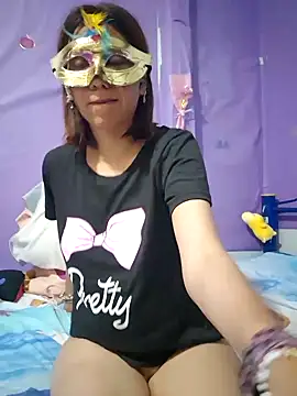 Lunababymylove online show from 01/13/25, 05:55