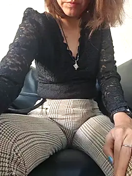 Lunababymylove online show from 09/24/25, 06:44