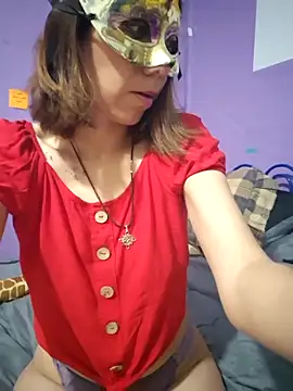 Lunababymylove online show from 10/23/25, 04:34