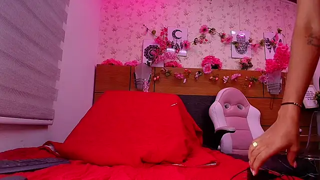 nata luna online show from 09/13/25, 07:13