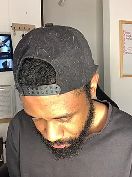 KaelMoreau online show from 10/11/25, 11:31