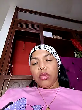 DIORA Latina online show from 09/25/25, 04:49