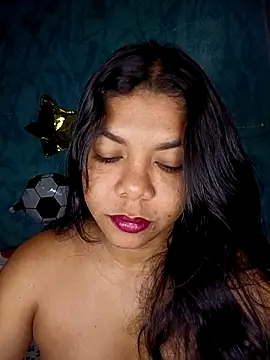 DIORA Latina online show from 07/20/26, 04:05