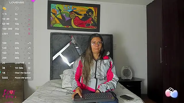 Vahiolet smith online show from 10/26/25, 03:34