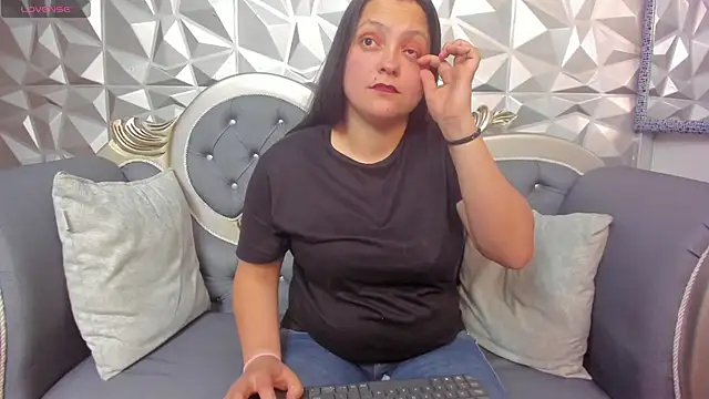 KataleyaStiward online show from 12/13/24, 03:11