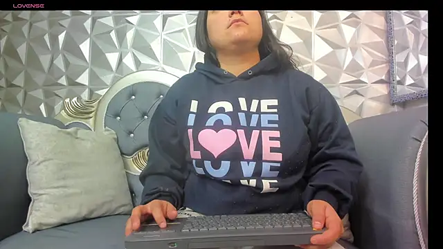 KataleyaStiward online show from 01/25/25, 01:30