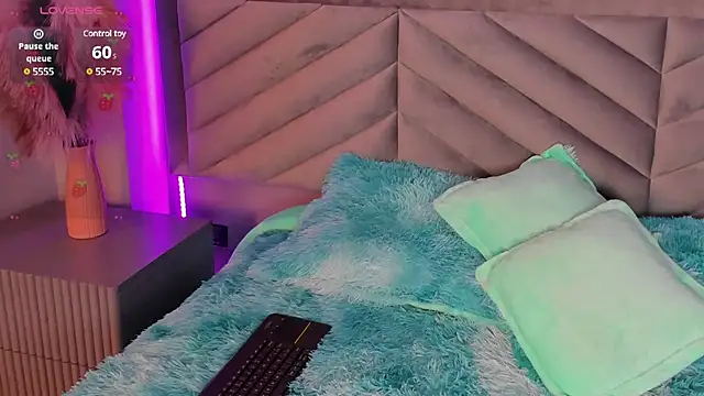 Ary thompson   online show from 12/26/24, 09:58