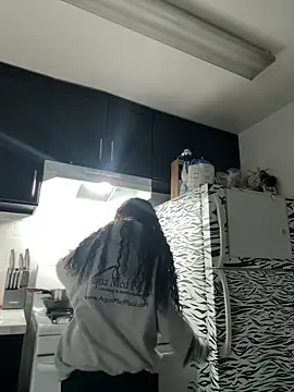 exoticmisfitt online show from 04/21/26, 09:26