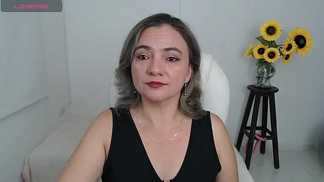 Ghada milf online show from 10/17/25, 11:40