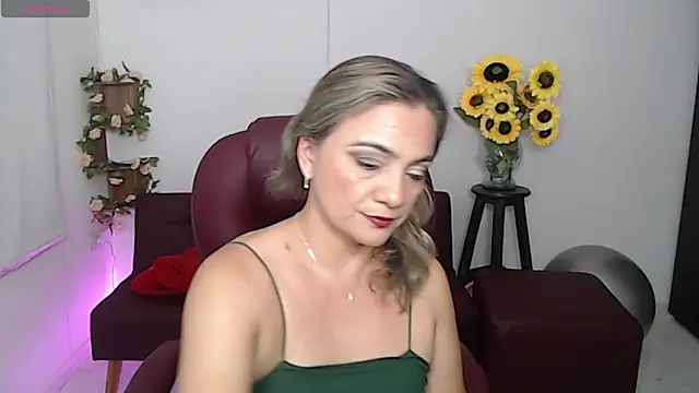 Ghada milf online show from 03/18/26, 10:35