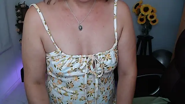 Snapshot of Ghada_milf chatting on 05/15/26, 11:23 Ghada milf online show from 05/15/26, 11:23