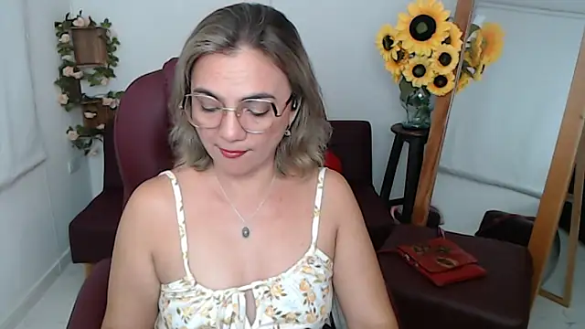 Snapshot of Ghada_milf chatting on 05/31/26, 11:06 Ghada milf online show from 05/31/26, 11:06