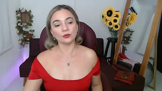 Snapshot of Ghada_milf chatting on 06/03/26, 11:43 Ghada milf online show from 06/03/26, 11:43