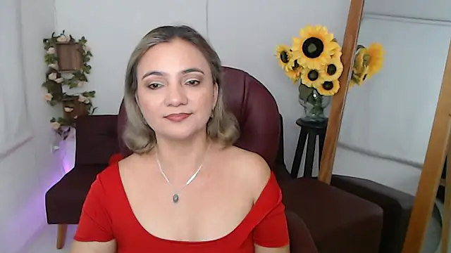 Snapshot of Ghada_milf chatting on 06/19/26, 11:41 Ghada milf online show from 06/19/26, 11:41